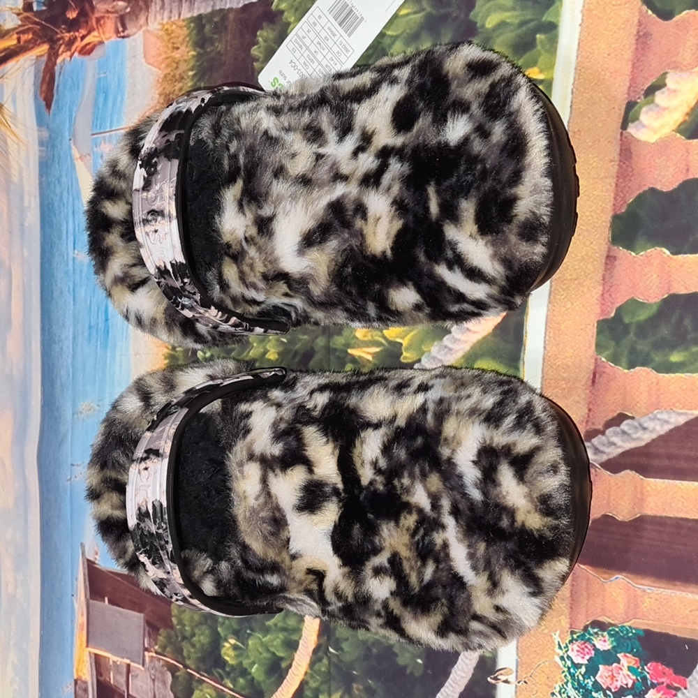 Crocs Classic Fur Clogs Sandals Animal Print NWT - Picture 5 of 10